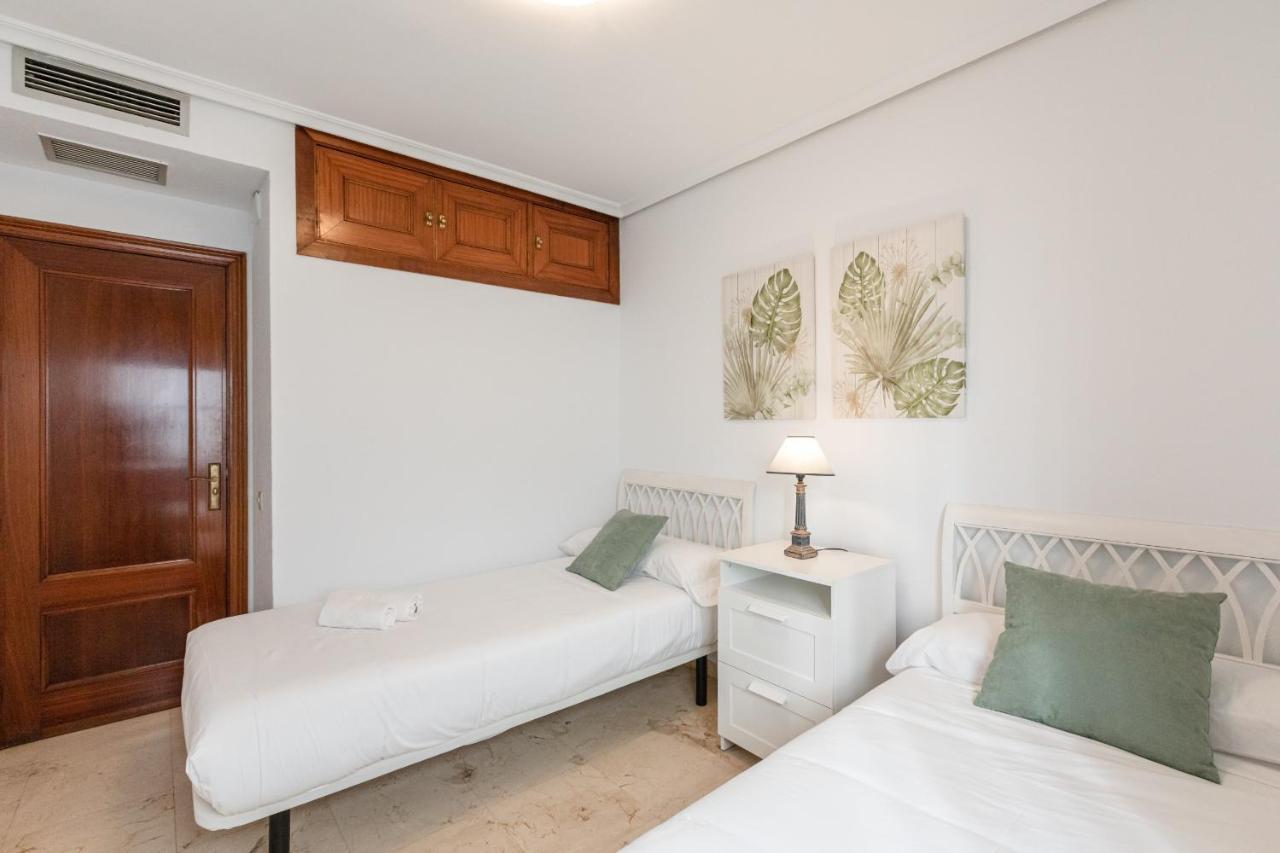 Green- Apartments Las Setas Севилья Экстерьер фото